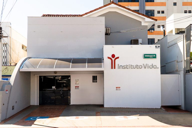 foto fachada carlos gomes